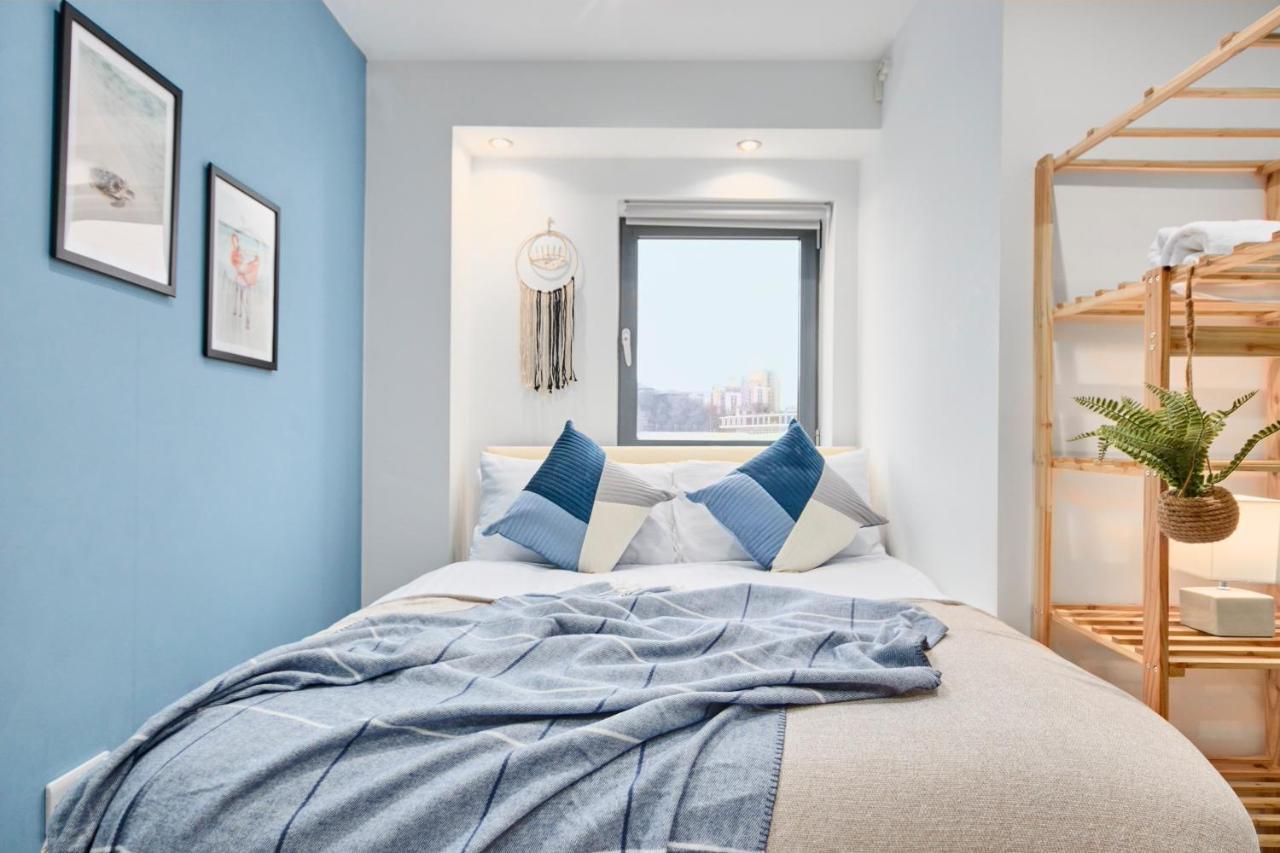 Large Duplex Penthouse - Parking Apartment Leeds  Bagian luar foto